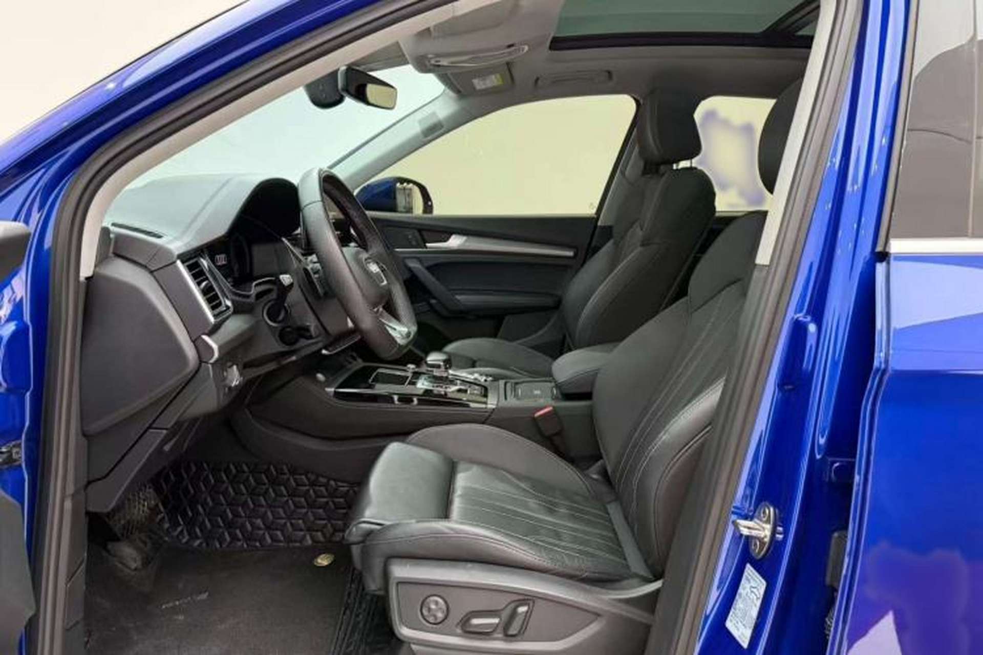 Used Audi Q5L 2022 45T Luxury Dynamic Model Interior 4