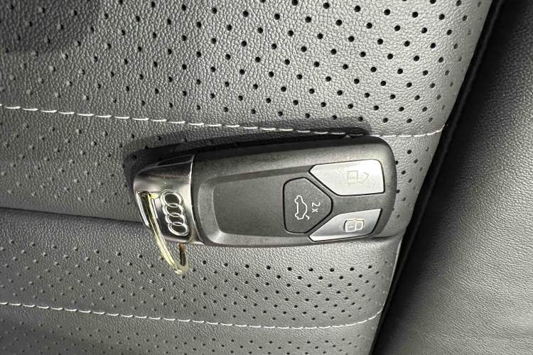 Used Audi Q5L 2022 Updated 45T Luxury Dynamic Version Interior 7