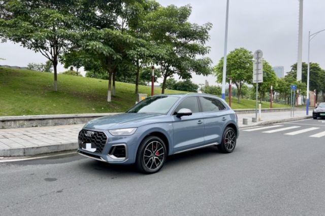 Ojetý Audi Q5L 2022 40T RS Package Performance Model