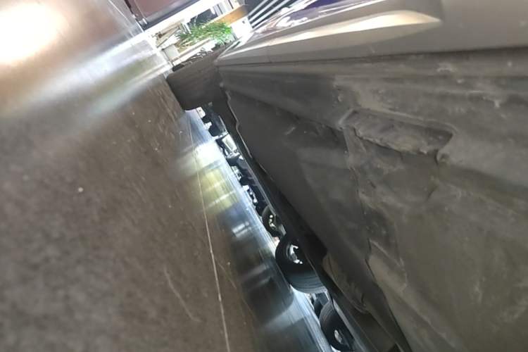 Used Audi Q5L 2022 45T Luxury Dynamic Model Left Side Sill