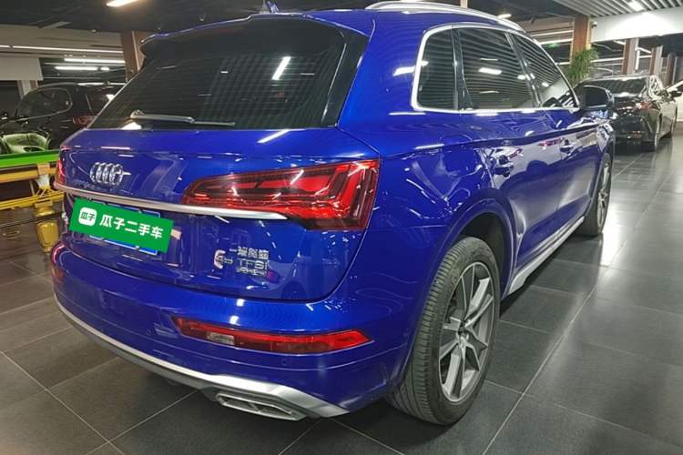 Used Audi Q5L 2022 45T Luxury Dynamic Model Rear Right 45 Deg