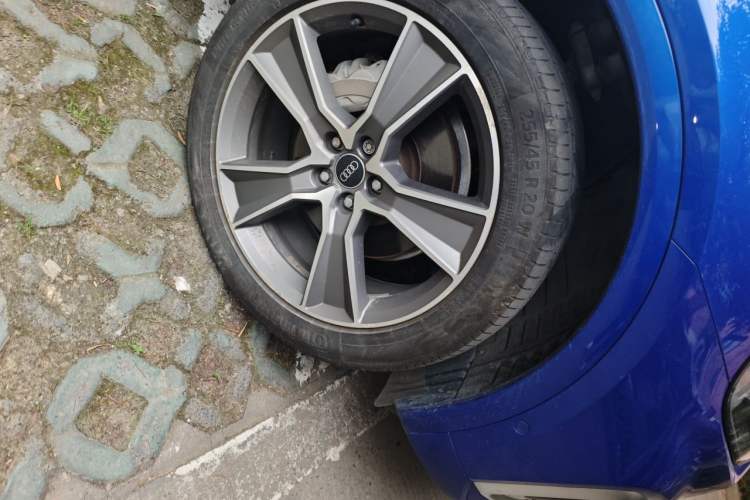 Used Audi Q5L 2022 45T Luxury Dynamic Model Right Front Wheel Hub
