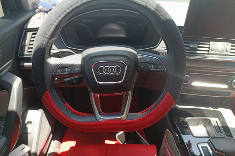 Used Audi Q5L 2022 40T RS Package Performance Model Steering Wheel