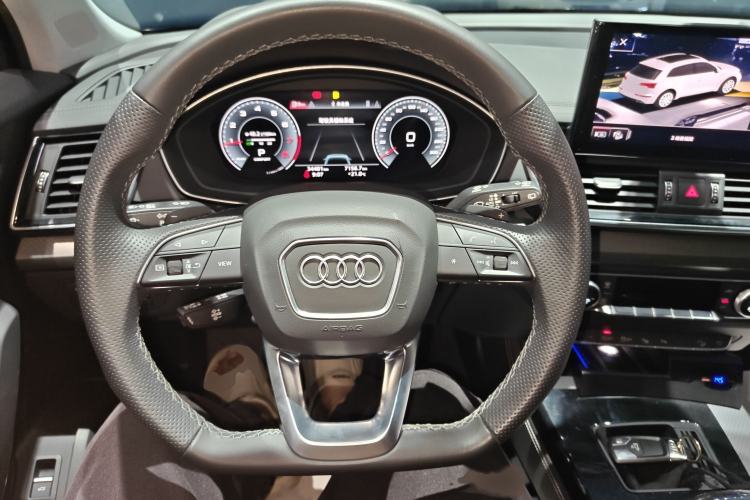 Used Audi Q5L 2022 Updated 45T Luxury Dynamic Version Steering Wheel