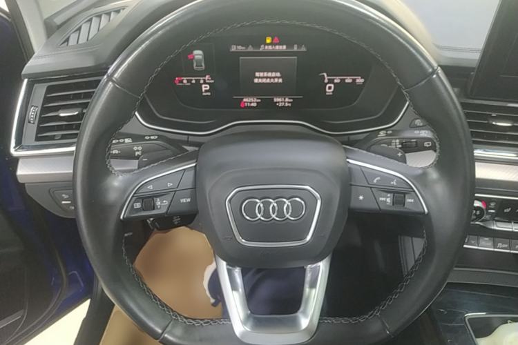 Used Audi Q5L 2022 45T Luxury Dynamic Model Steering Wheel