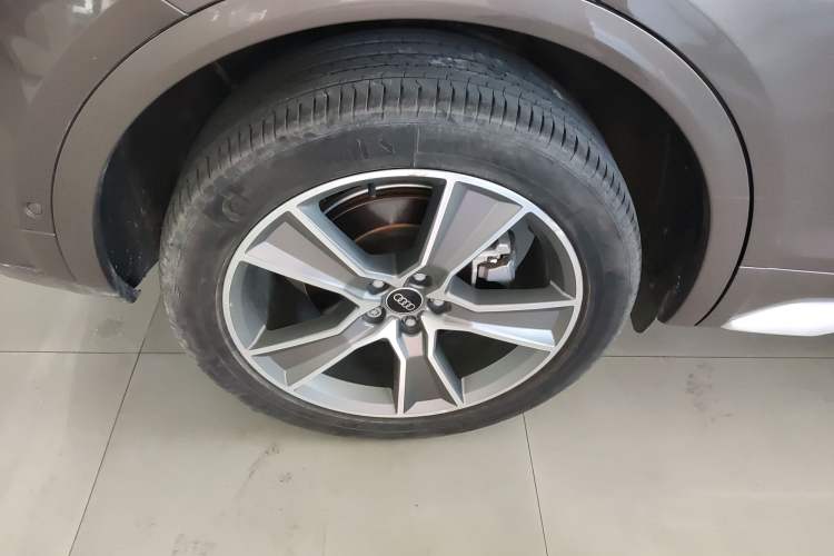 Used Audi Q5L 2022 Updated 45T Luxury Dynamic Version Exterior 8