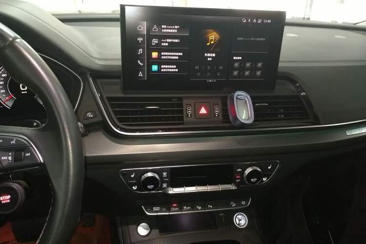 Used Audi Q5L 2022 45T Luxury Dynamic Model Audio And AC Panel
