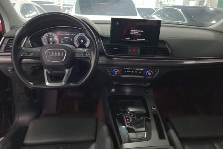 Used Audi Q5L 2022 40T Luxury Dynamic Model Center Console