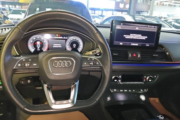 Used Audi Q5L 2022 45T Luxury Dynamic Model Center Console