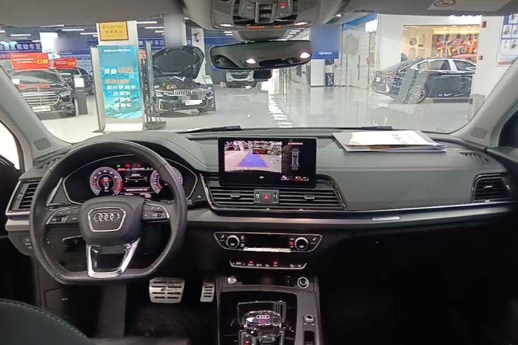 Used Audi Q5L 2022 Updated 45T Luxury Dynamic Version Center Console