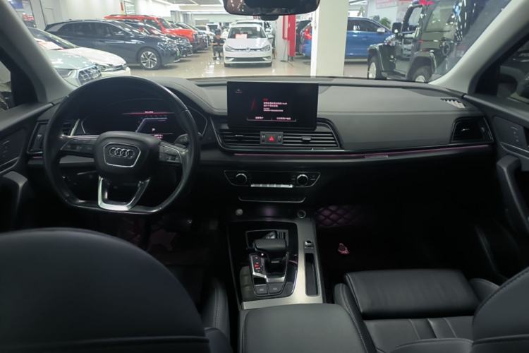 Used Audi Q5L 2022 40T Luxury Dynamic Model Center Console
