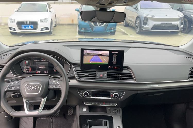 Used Audi Q5L 2022 40T Luxury Dynamic Model Center Console