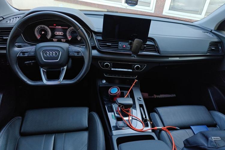 Used Audi Q5L 2022 Updated 40T Luxury Dynamic Edition Center Console