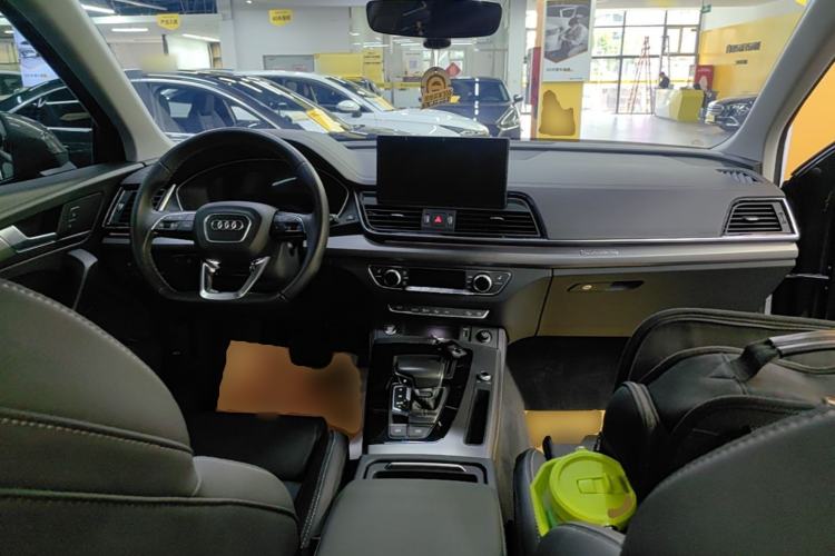 Used Audi Q5L 2022 Updated 40T Luxury Dynamic Edition Center Console
