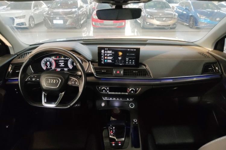 Used Audi Q5L 2022 40T Luxury Dynamic Model Center Console