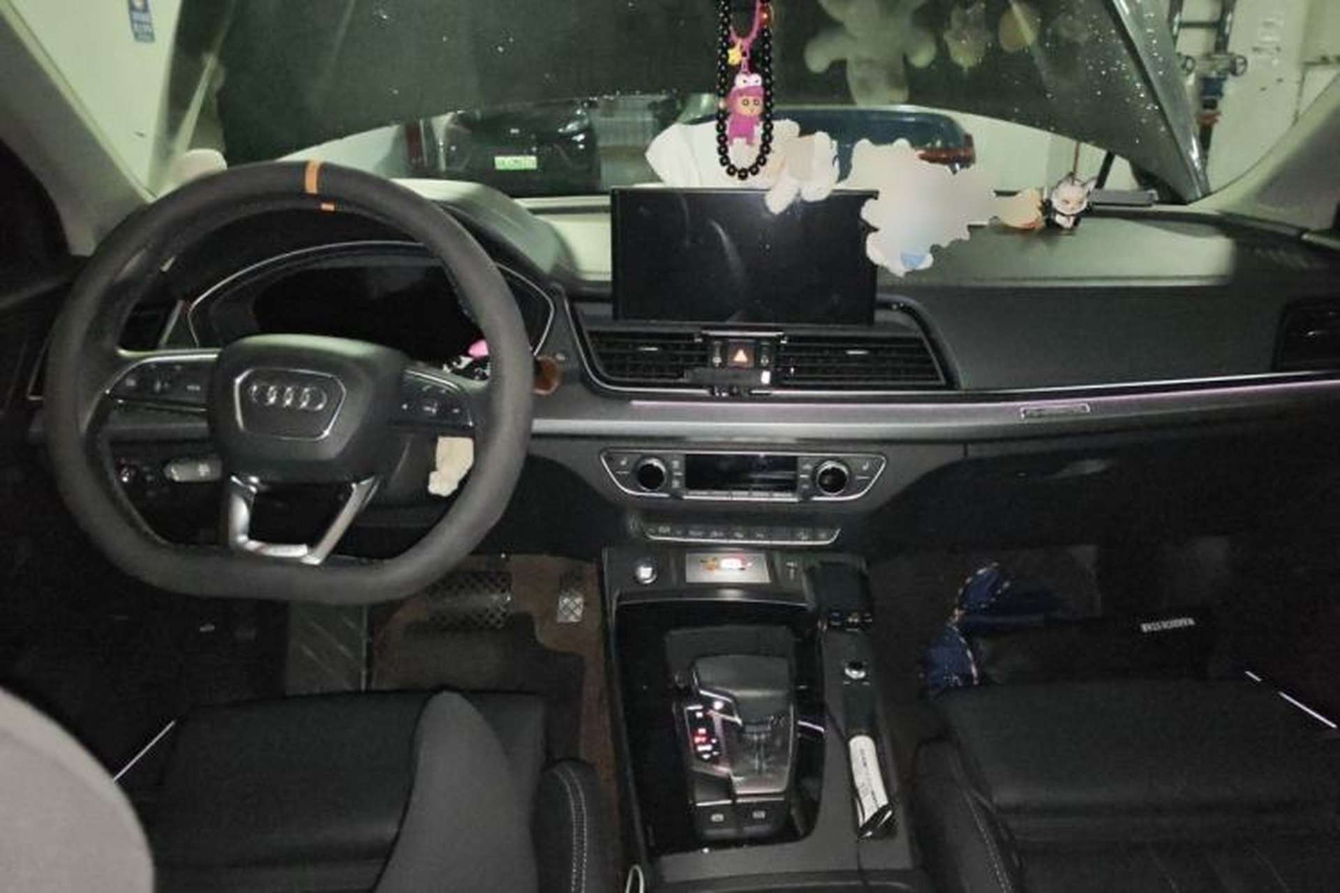 Used Audi Q5L 2022 Updated 45T Luxury Dynamic Version Center Console