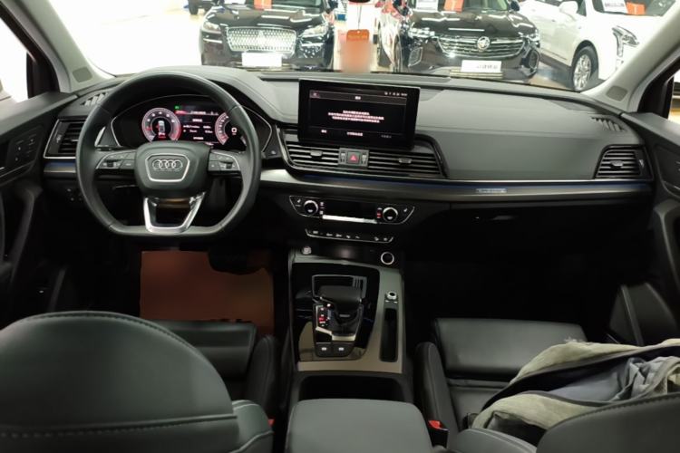 Used Audi Q5L 2022 45T Luxury Dynamic Model Center Console