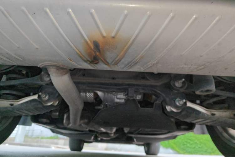 Used Audi Q5L 2022 40T Fashionable and Elegant Model Chassis Rear