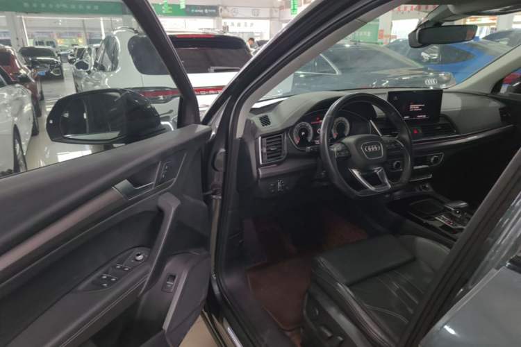Used Audi Q5L 2022 40T Luxury Dynamic Model Driver Seat
