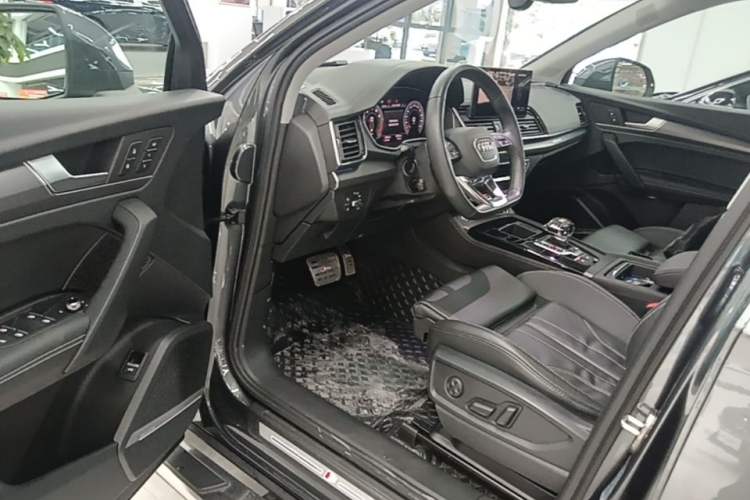 Used Audi Q5L 2022 Updated 45T Luxury Dynamic Version Driver Seat