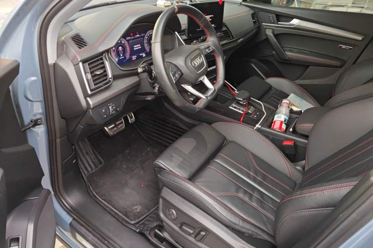 Used Audi Q5L 2022 40T RS Package Performance Model Driver Seat