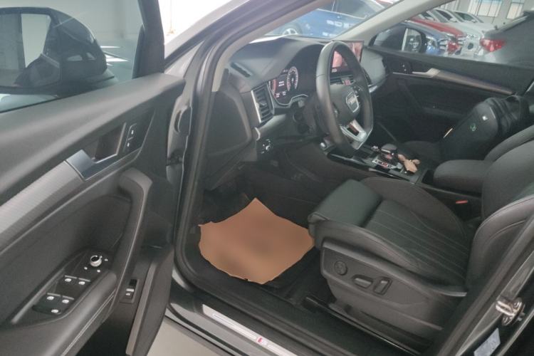 Used Audi Q5L 2022 Updated 40T Luxury Dynamic Edition Driver Seat