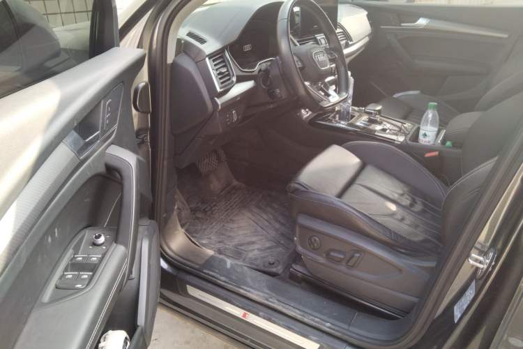 Used Audi Q5L 2022 40T Luxury Dynamic Model Driver Seat