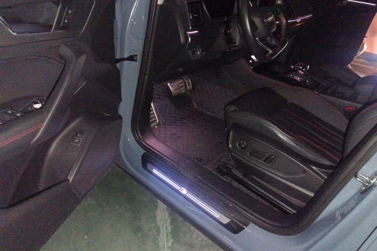 Used Audi Q5L 2022 40T Luxury Dynamic Model Driver Seat