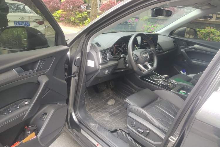 Used Audi Q5L 2022 40T Luxury Dynamic Model Driver Seat