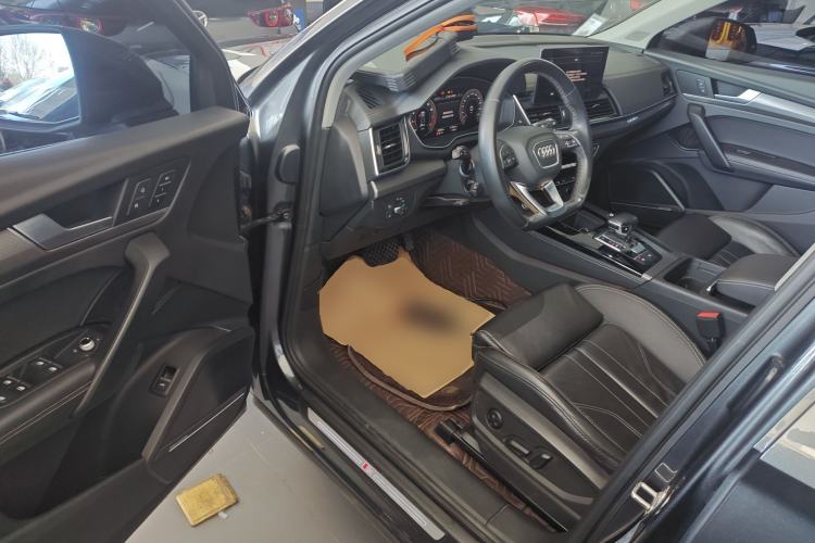 Used Audi Q5L 2022 45T Luxury Dynamic Model Driver Seat