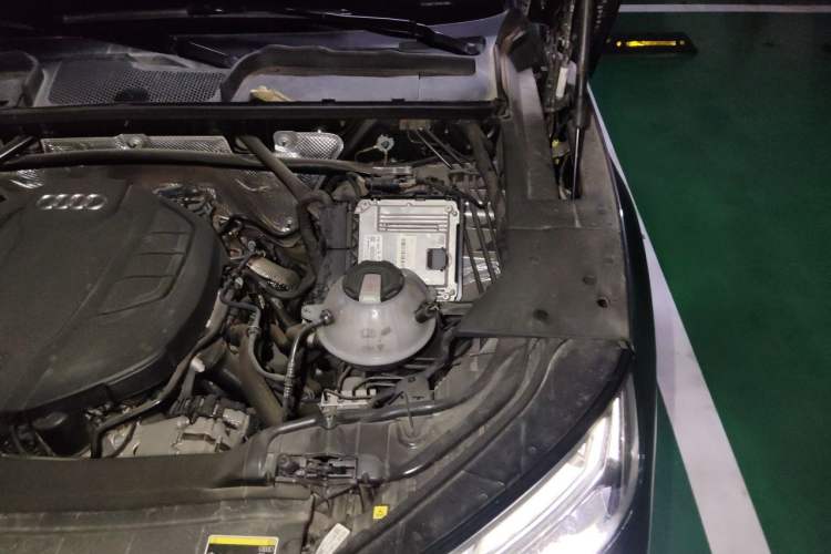 Used Audi Q5L 2022 Updated 40T Luxury Dynamic Edition Engine Bay Left