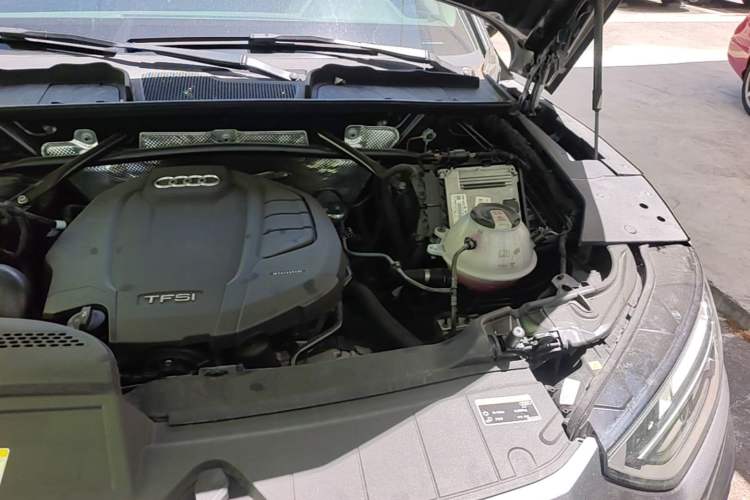 Used Audi Q5L 2022 40T Fashionable and Dynamic Model Engine Bay Left