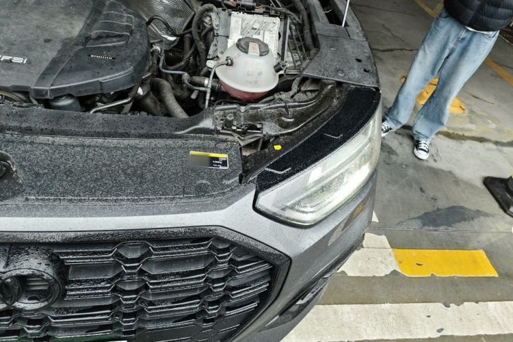 Used Audi Q5L 2022 45T Luxury Dynamic Model Engine Bay Left