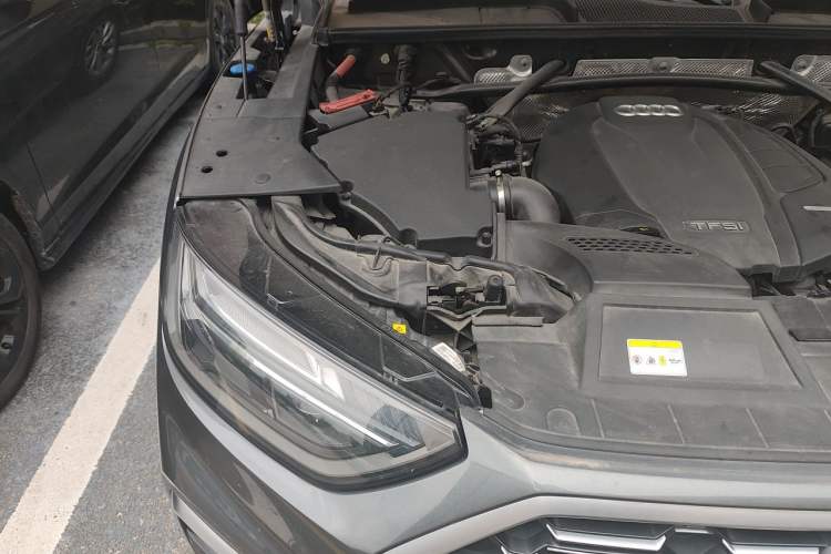 Used Audi Q5L 2022 40T Luxury Dynamic Model Engine Bay Right