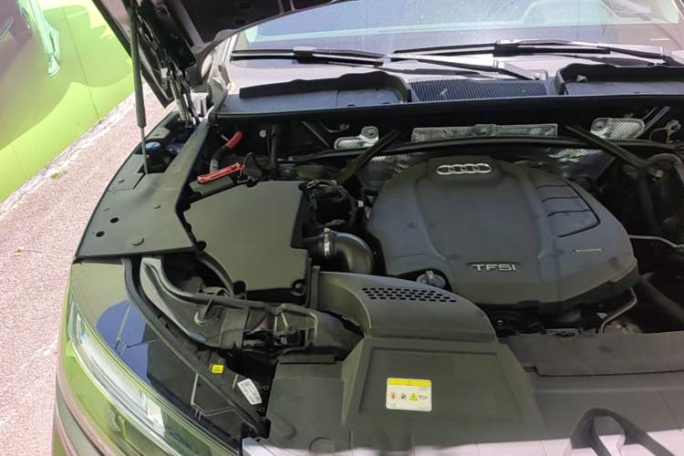 Used Audi Q5L 2022 40T Fashionable and Dynamic Model Engine Bay Right