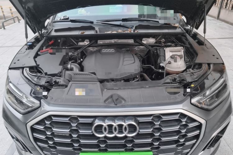 Used Audi Q5L 2022 Updated 40T Luxury Dynamic Edition Engine Bay