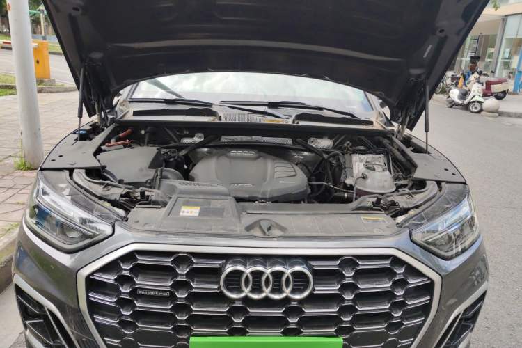 Used Audi Q5L 2022 45T Luxury Dynamic Model Engine Bay