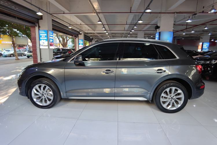 Used Audi Q5L 2022 40T Luxury Dynamic Model Exterior 3