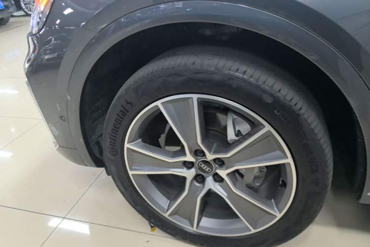 Used Audi Q5L 2022 Updated 45T Luxury Dynamic Version Exterior 4