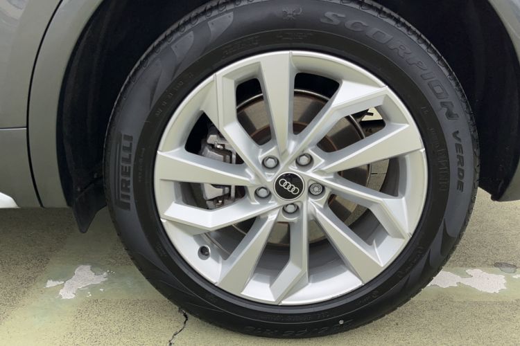 Used Audi Q5L 2022 40T Luxury Dynamic Model Exterior 4