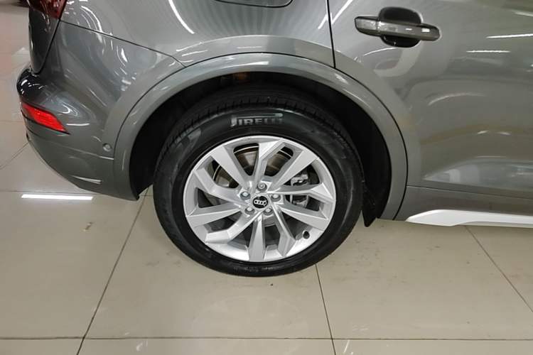 Used Audi Q5L 2022 40T Luxury Dynamic Model Exterior 5