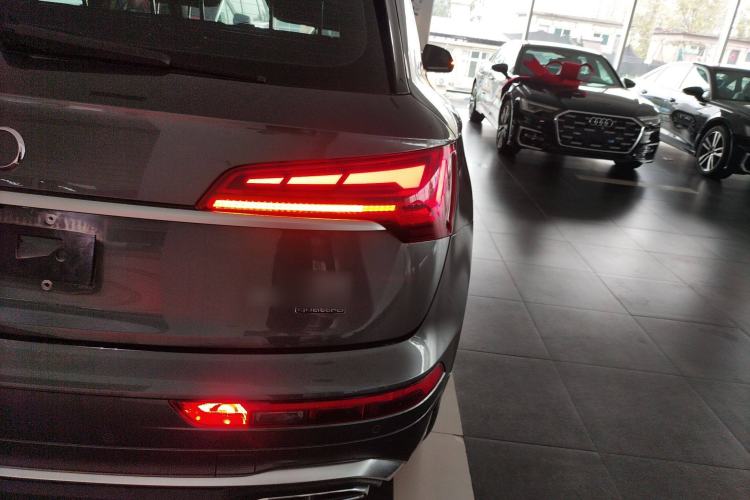 Used Audi Q5L 2022 40T Fashionable and Dynamic Model Exterior 7