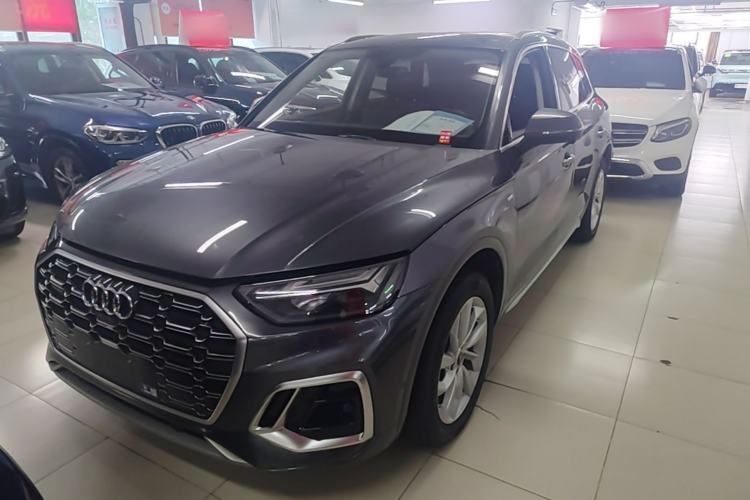 Used Audi Q5L 2022 40T Luxury Dynamic Model Guazi used car, China used car export, Used car for sale, Used cars, Cheapest cars for sale