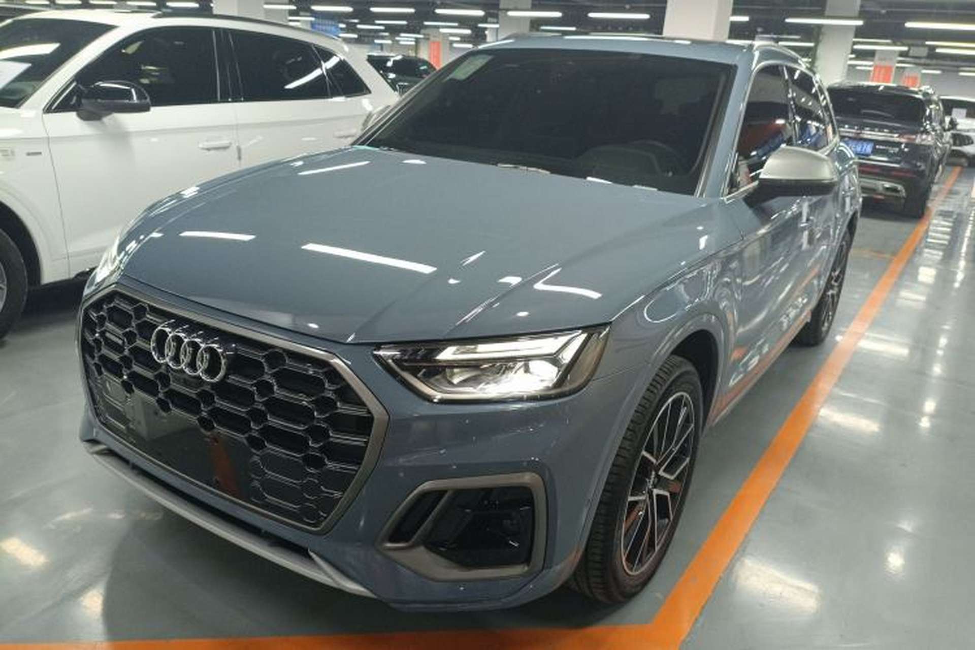 Used Audi Q5L 2022 40T RS Package Performance Model Front Left 45 Deg
