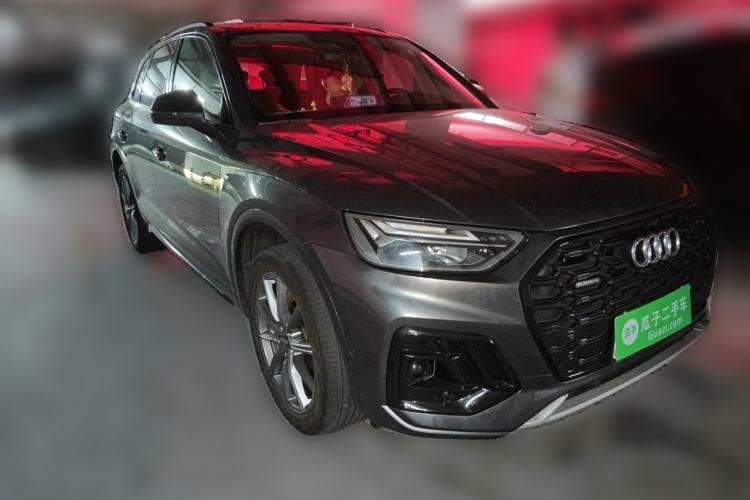 Used Audi Q5L 2022 Updated 45T Luxury Dynamic Version Front Right 45 Deg