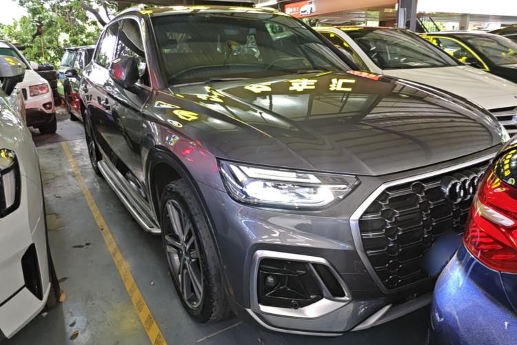 Used Audi Q5L 2022 45T Luxury Dynamic Model Front Right 45 Deg