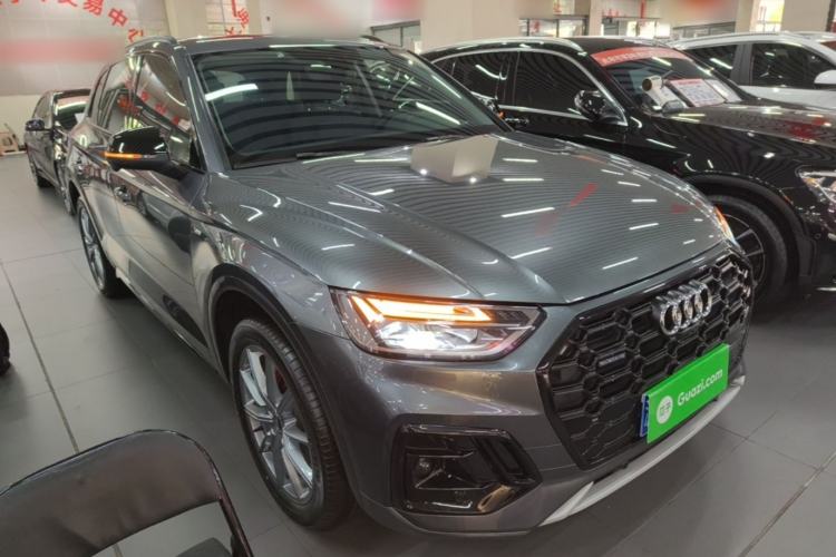 Used Audi Q5L 2022 40T Fashionable and Dynamic Model Front Right 45 Deg