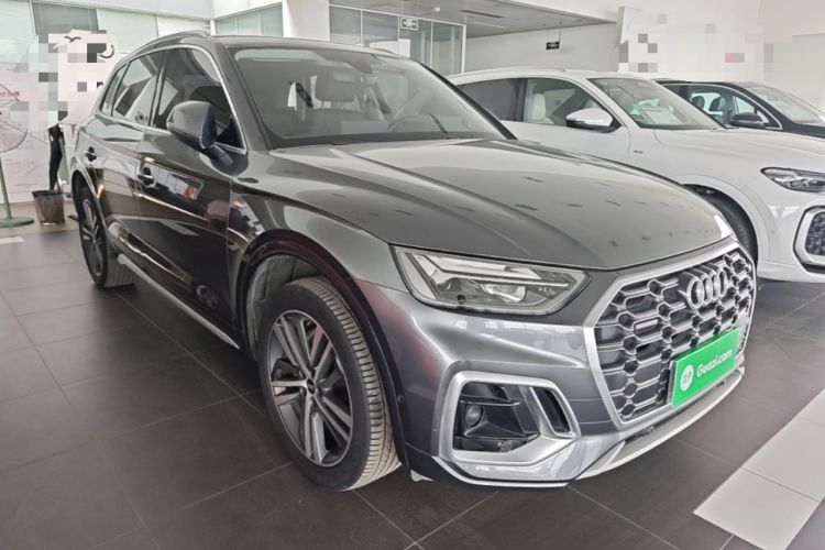 Used Audi Q5L 2022 Updated 45T Luxury Dynamic Version Front Right 45 Deg
