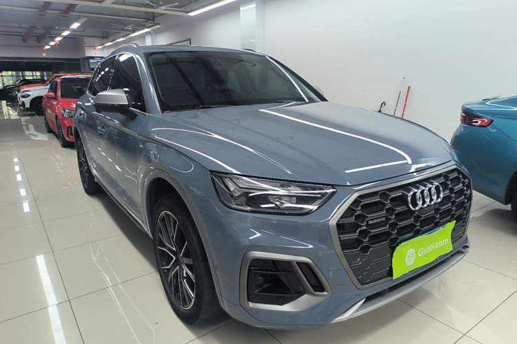 Used Audi Q5L 2022 40T RS Package Performance Model Front Right 45 Deg