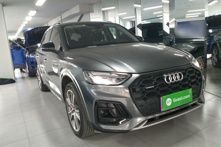 Used Audi Q5L 2022 45T Luxury Dynamic Model Front Right 45 Deg